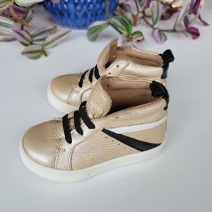 Size 6 Toddler Freshly Picked High Top Sneakers